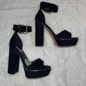 NWOT Steve Madden Suede Platform Heels